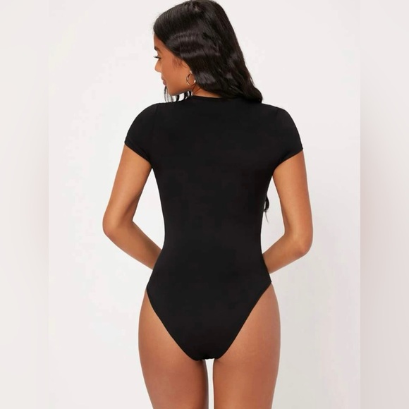 SHEIN Solid Slim Fit Bodysuit - Picture 3 of 5